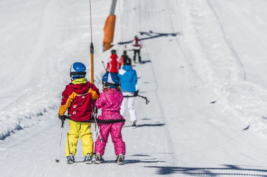 Familie-Skifahren_Wilder-Kaiser_Foto-von-Felbert_Reiter-(39)