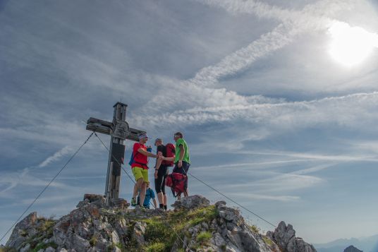 Karlspitzen-Gipfel-Klettern_Wilder-Kaiser_Foto-Roland-Schonner-(11)