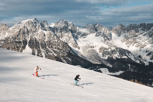 Skifahren-mit-Wilder-Kaiser-Panorama